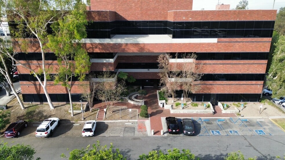 More Photos Of 1225 W 190th St, Gardena Medical For Lease