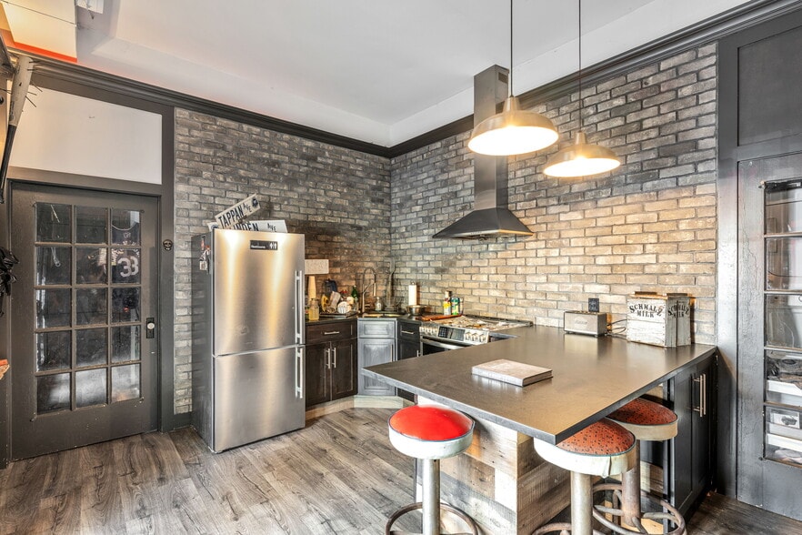 More Photos Of 67 Park Ave, Bloomfield Apartments For Sale