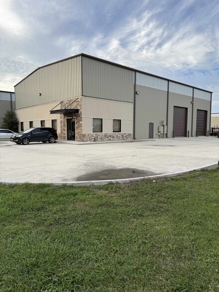 Primary Photo Of 17415 Carlsway Dr, Houston Warehouse For Lease