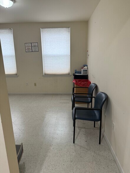More Photos Of 709 Newark Ave, Jersey City Storefront Retail Residential For Lease