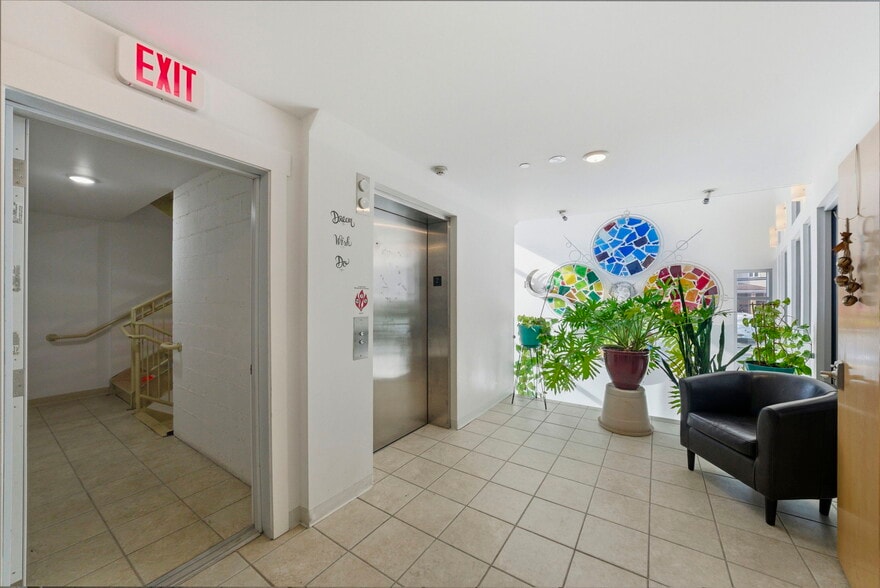 More Photos Of 354 Avenue C, Bayonne Freestanding For Sale