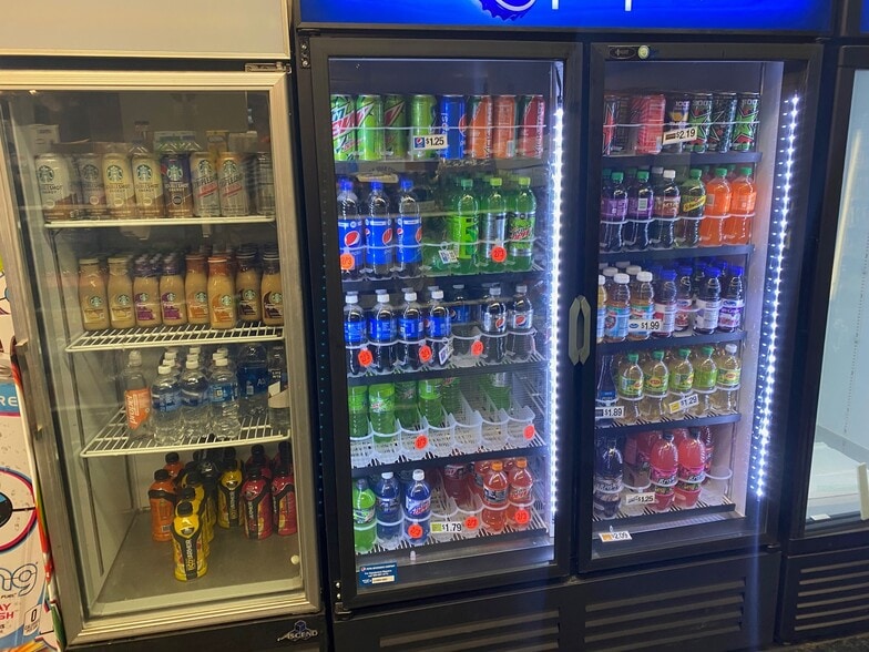 More Photos Of 1837 Highway 64 W, Shelbyville Convenience Store For Sale