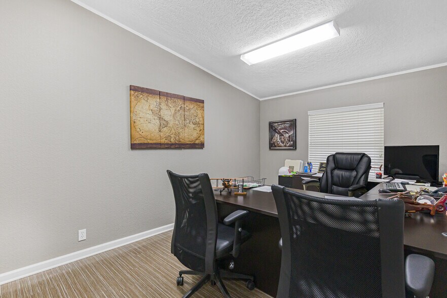 More Photos Of 9949 Clodine Rd, Richmond Office For Sale