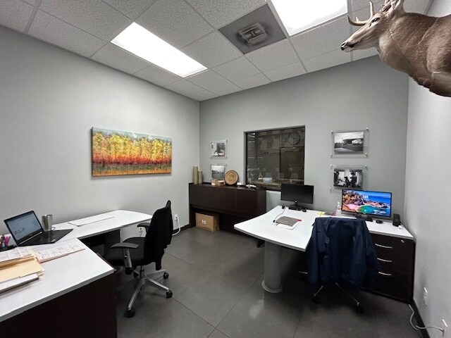 More Photos Of 821 Union Pacific Blvd, Laredo Warehouse For Lease