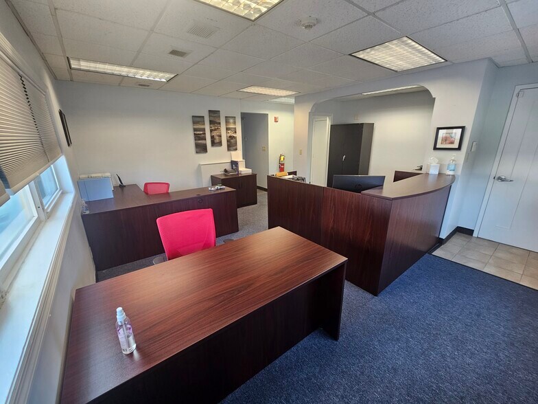 More Photos Of 3288 Delsea Dr, Franklinville Office For Lease