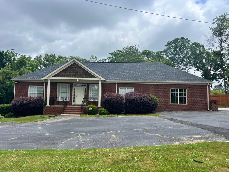 More Photos Of 4568 Covington Hwy, Decatur Medical For Lease