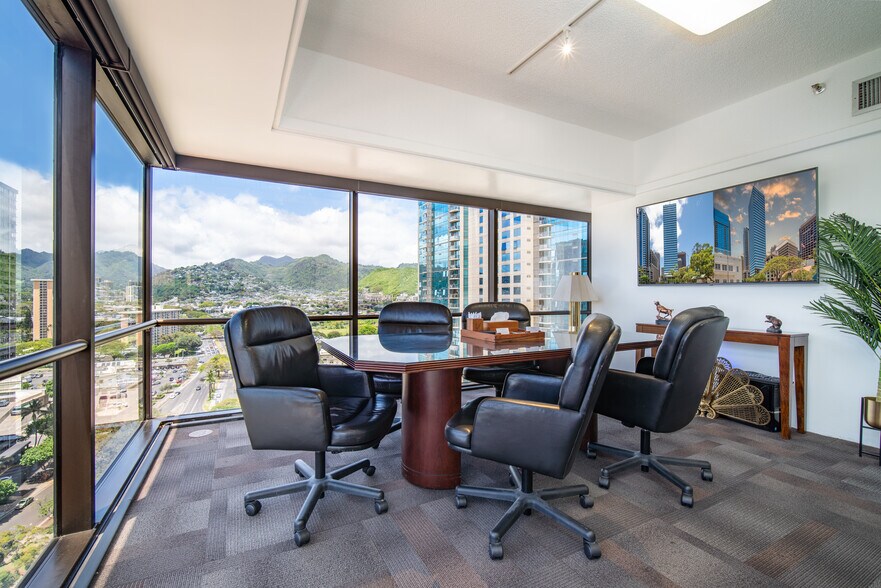 More Photos Of 1188 Bishop St, Honolulu Office For Sale