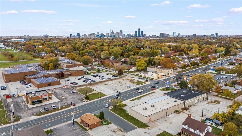 More Photos Of 2410-12-16-2488 Tecumseh W Rd, Windsor Land For Sale