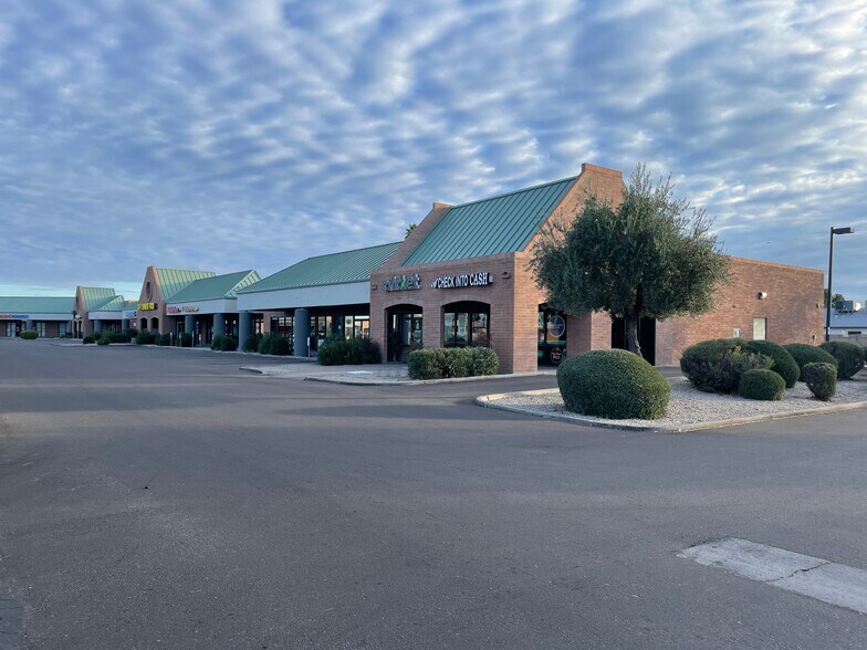 More Photos Of 6666 W Peoria Ave, Glendale Restaurant For Lease