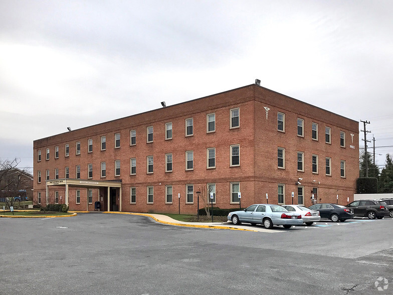 Primary Photo Of 9801 Georgia Ave, Silver Spring Medical For Lease