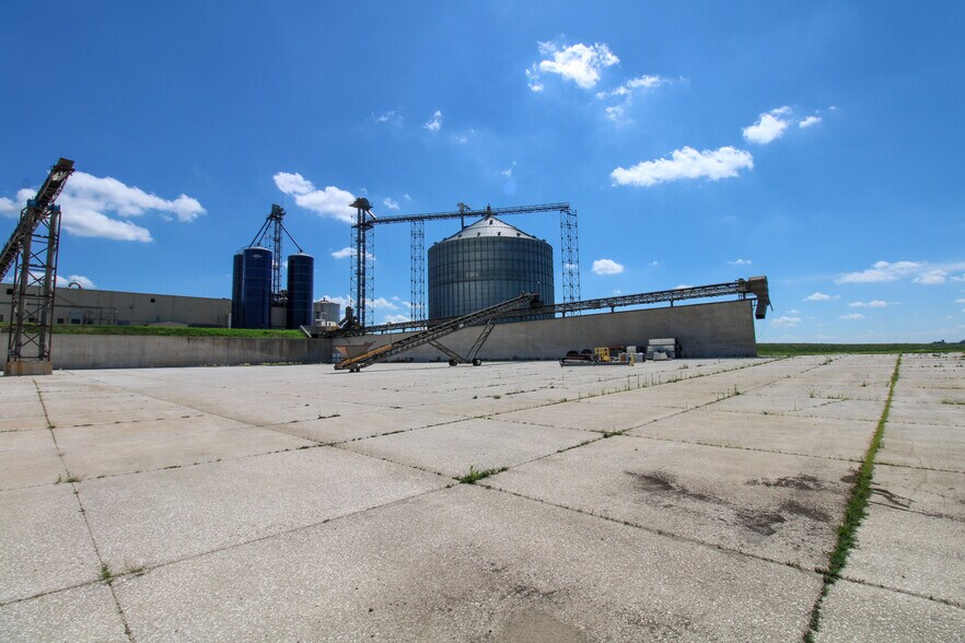 More Photos Of 6059 159th St, Galva Food Processing For Sale
