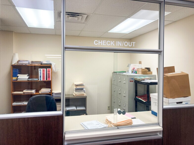 More Photos Of 510 W Union St, Athens Healthcare For Sale