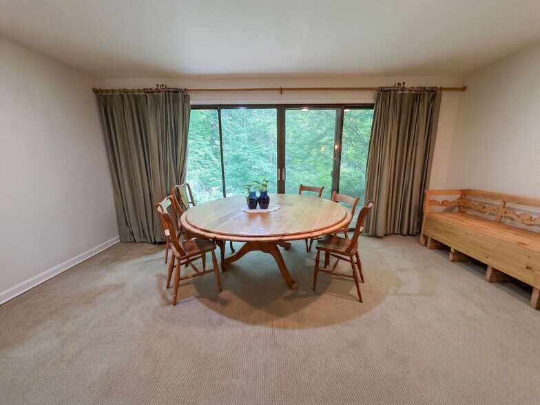 More Photos Of 2054 Harobi Dr, Tucker Specialty For Lease