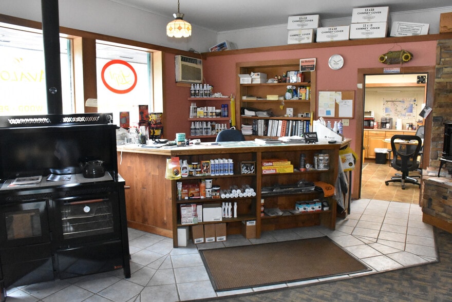 More Photos Of 17275 Shreve Run Rd, Pleasantville General Retail For Sale