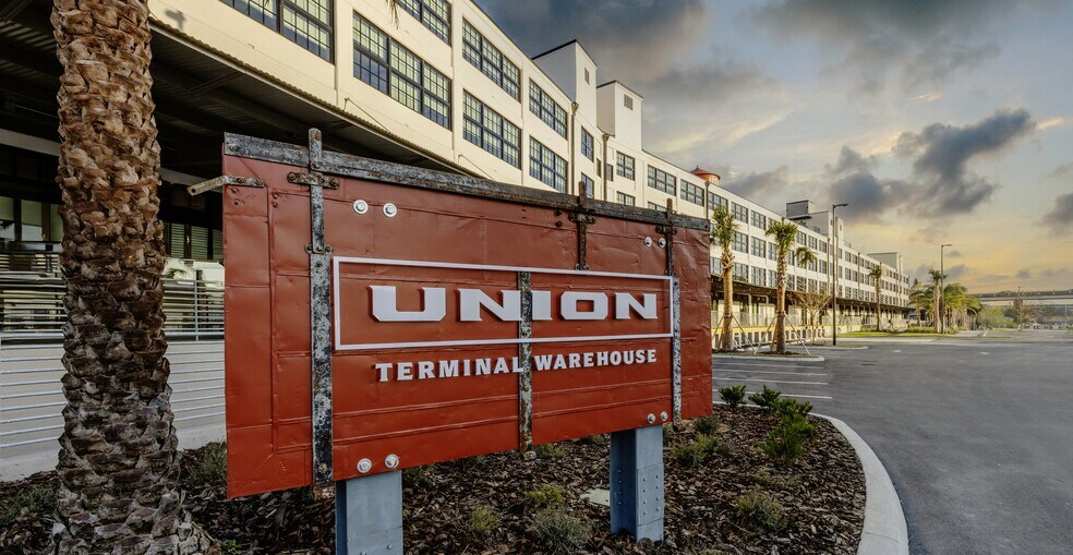 More Photos Of 700 E Union St, Jacksonville Apartments For Lease