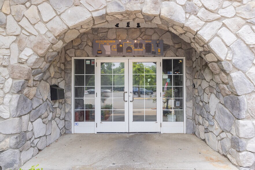 More Photos Of 3 Main St, New Paltz Restaurant For Sale