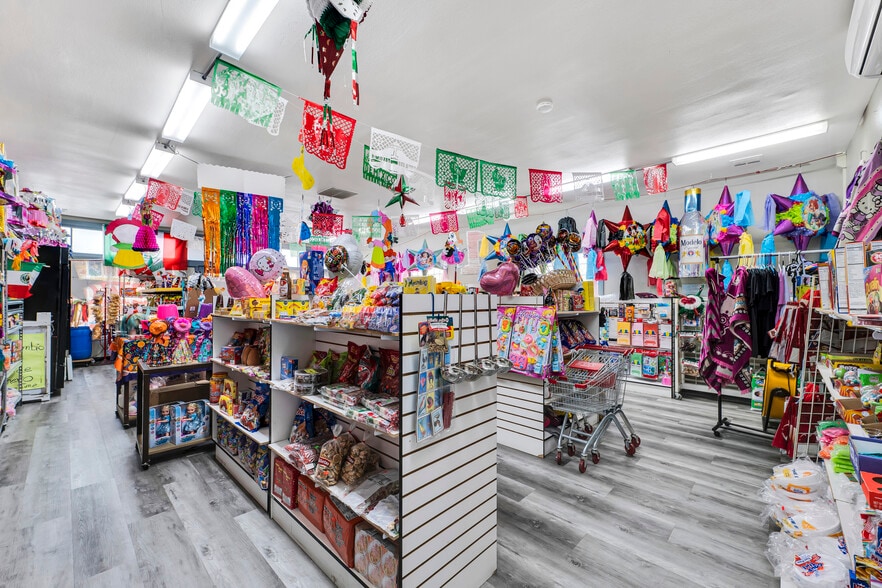 More Photos Of 154 E 6th St, Oxnard Freestanding For Sale