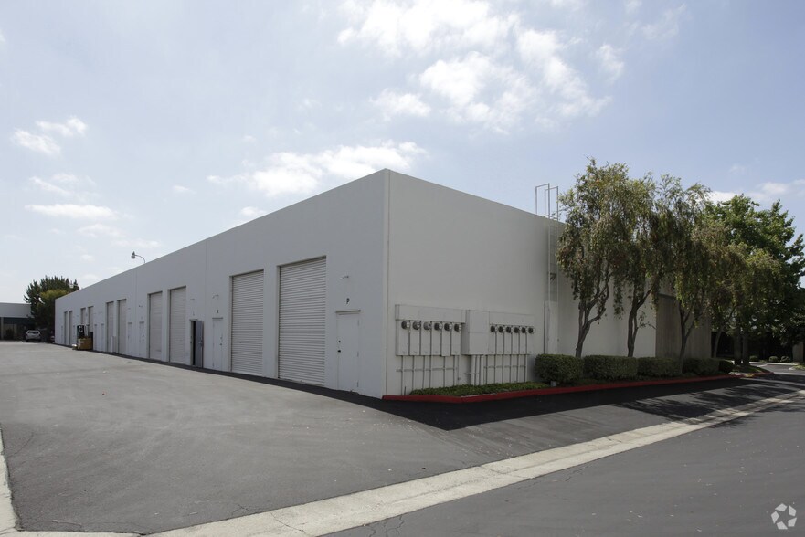 More Photos Of 4071 E La Palma Ave, Anaheim Warehouse For Lease