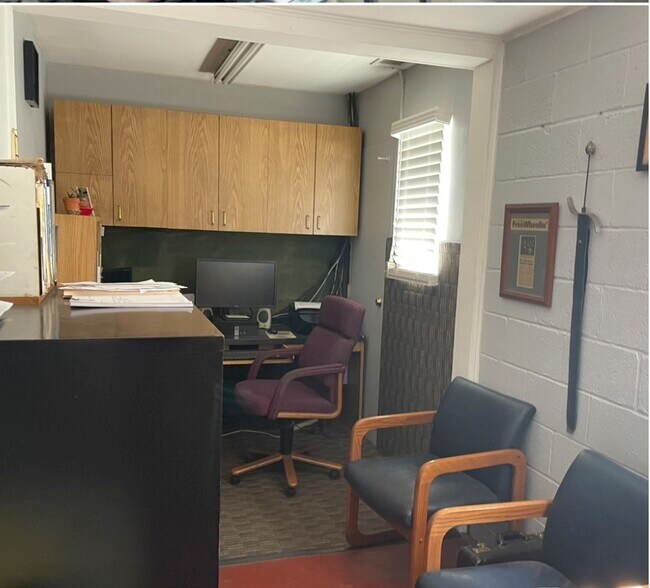 More Photos Of 2457 Conowingo Rd, Bel Air Auto Dealership For Sale
