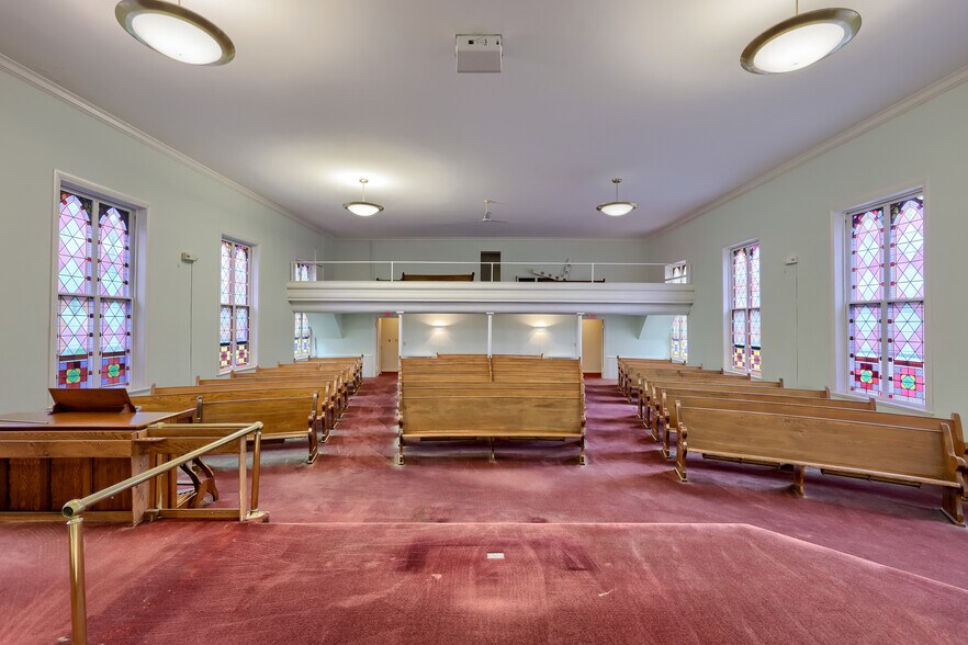 More Photos Of 9 Marietta Ave, Mount Joy Loft Creative Space For Lease