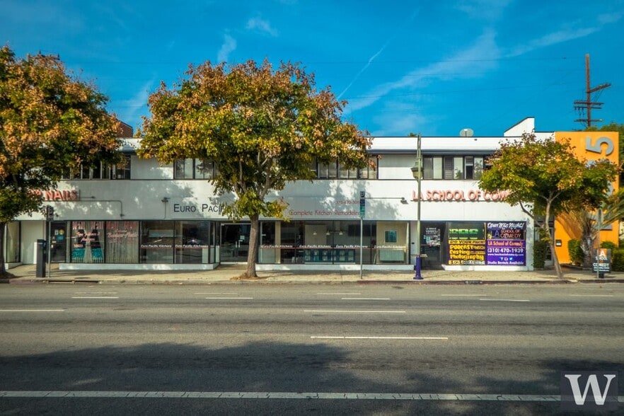 More Photos Of 10835-10841 Santa Monica Blvd, Los Angeles Office For Lease