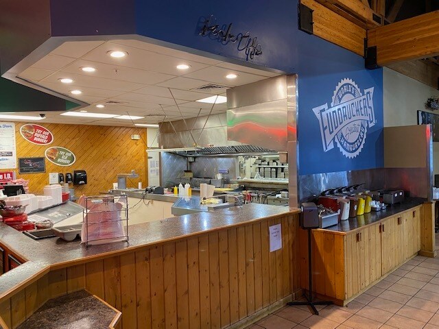 More Photos Of 3315 10th Ave S, Great Falls Restaurant For Sale