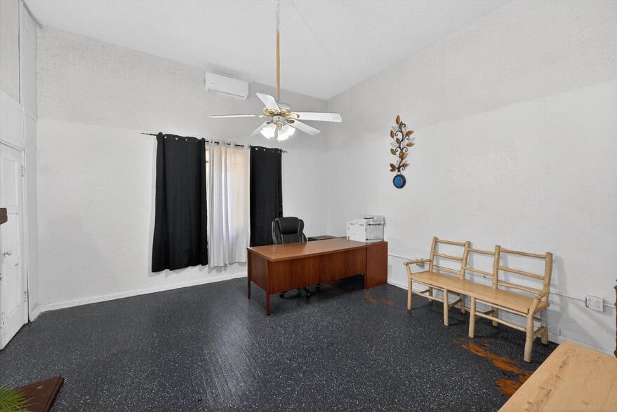 More Photos Of 7101 Menlo Ave, Los Angeles Religious Facility For Sale