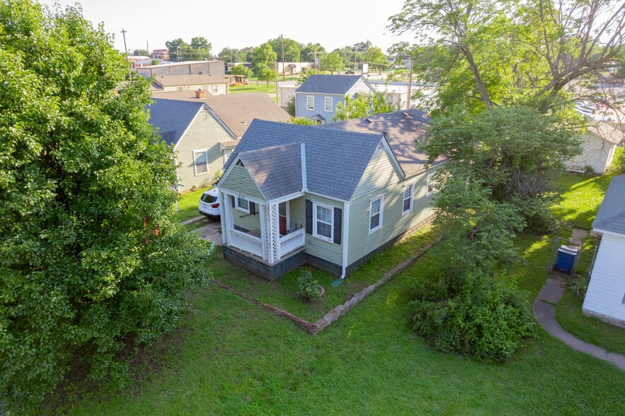 More Photos Of 230 S Lewis St, Stillwater Multifamily For Sale