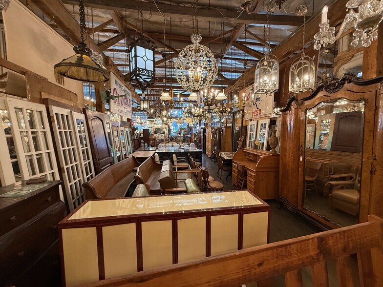 More Photos Of 1800 S Grand Ave, Los Angeles Warehouse For Sale