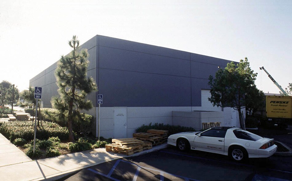 More Photos Of 2300 Faraday Ave, Carlsbad Industrial For Lease