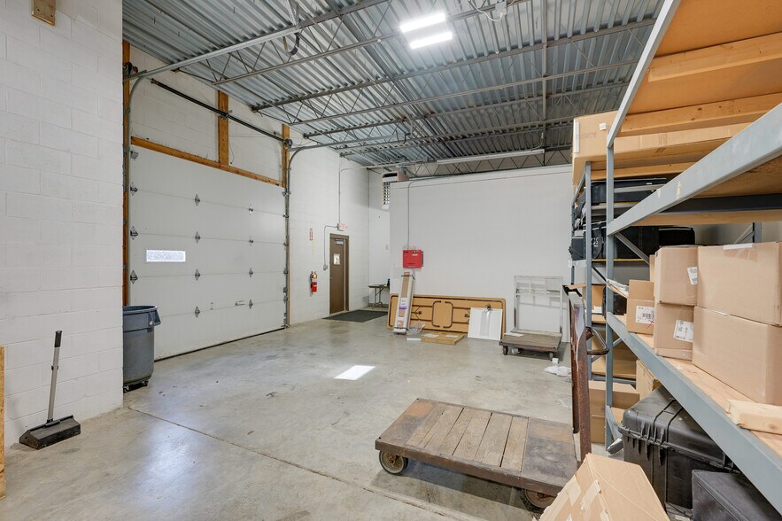 More Photos Of 700 Taylor Ave, Columbus Light Distribution For Sale