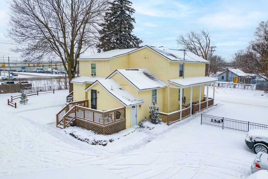 More Photos Of 568 E Columbia Ave, Pontiac Apartments For Sale