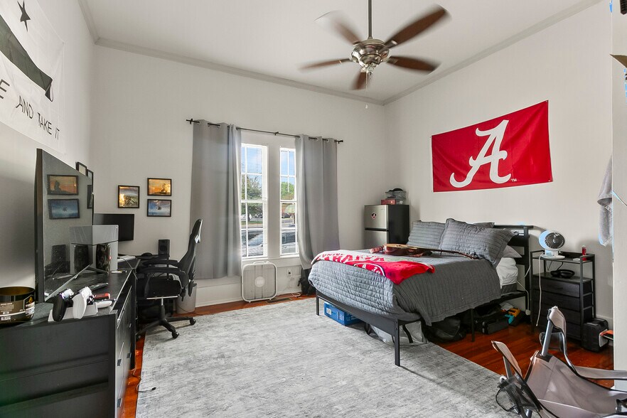 More Photos Of 1021 Queen City Ave, Tuscaloosa Multifamily For Sale