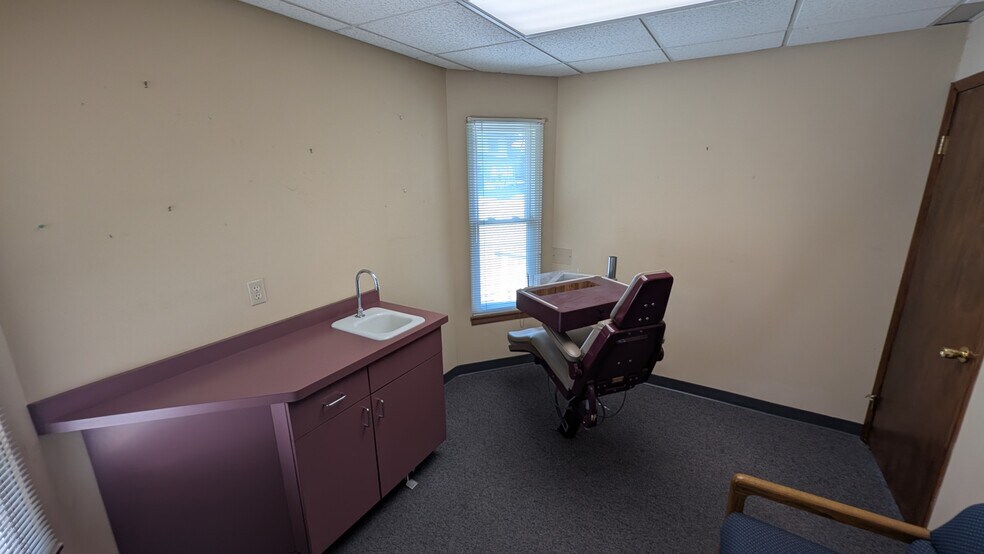 More Photos Of 1201 Lincolnway W, Mishawaka Medical For Sale