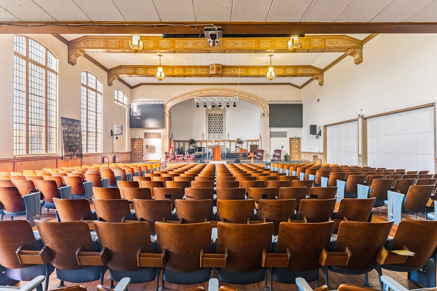 More Photos Of 2100 5th Ave, Oakland Religious Facility For Sale