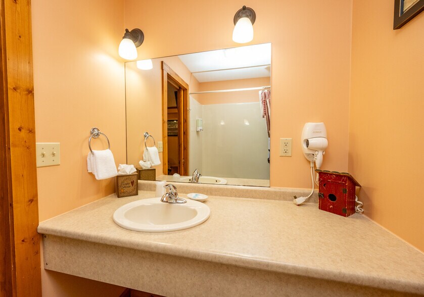 More Photos Of 17848 Garrett Hwy, Oakland Apartments For Sale