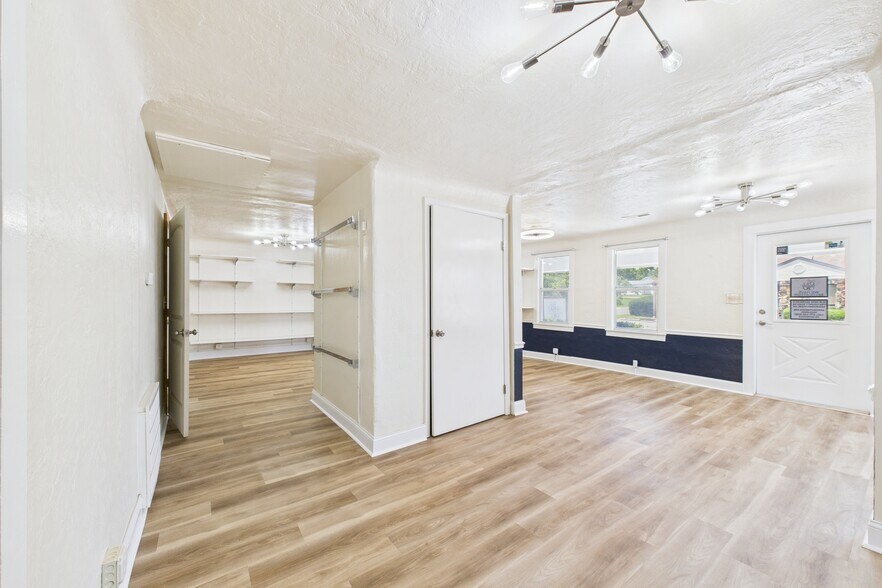 More Photos Of 919 South St, Mountain Home Freestanding For Sale