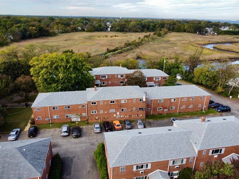 More Photos Of 235 Creek Rd, Keansburg Apartments For Sale
