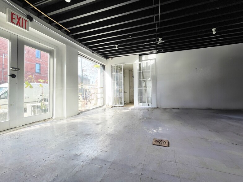 More Photos Of 251 Van Brunt St, Brooklyn Storefront Retail Residential For Lease
