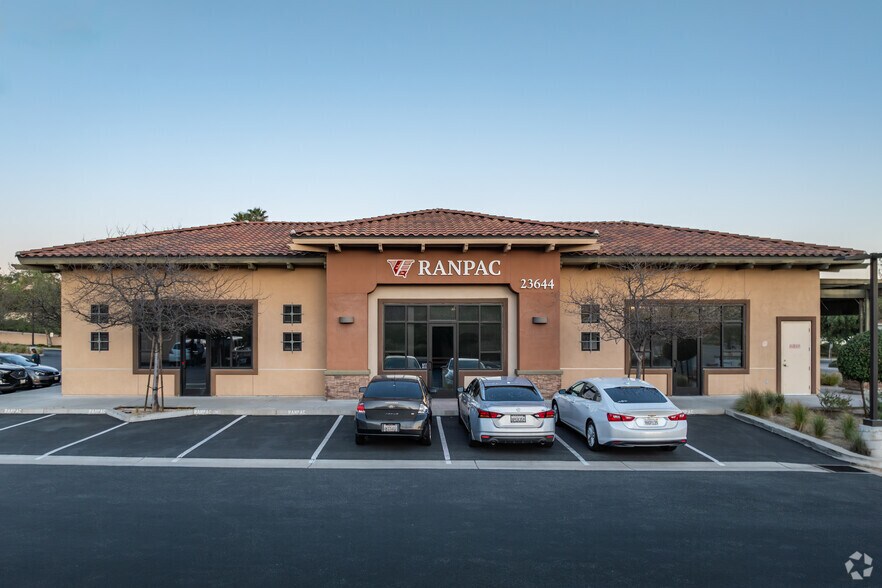 More Photos Of 23644 Clinton Keith, Murrieta Medical For Lease