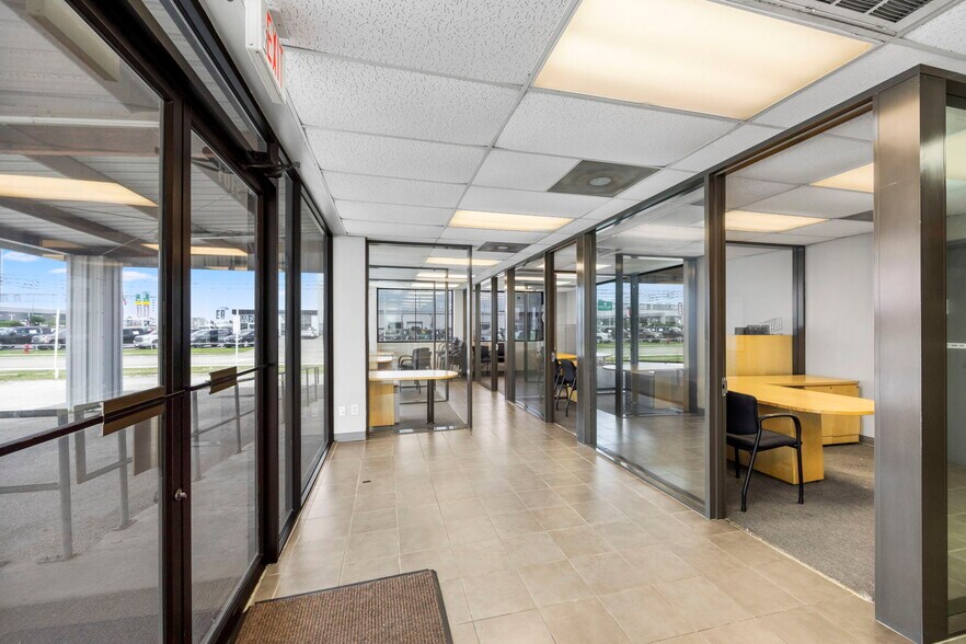 More Photos Of 3101 Gulf Fwy, Dickinson Auto Dealership For Sale