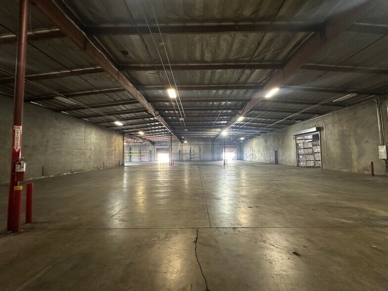 More Photos Of 18409 E Valley Blvd, City of Industry Warehouse For Lease