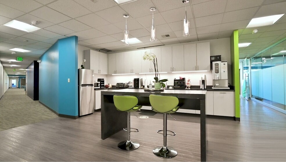 More Photos Of 3600 136th Pl SE, Bellevue Coworking Space