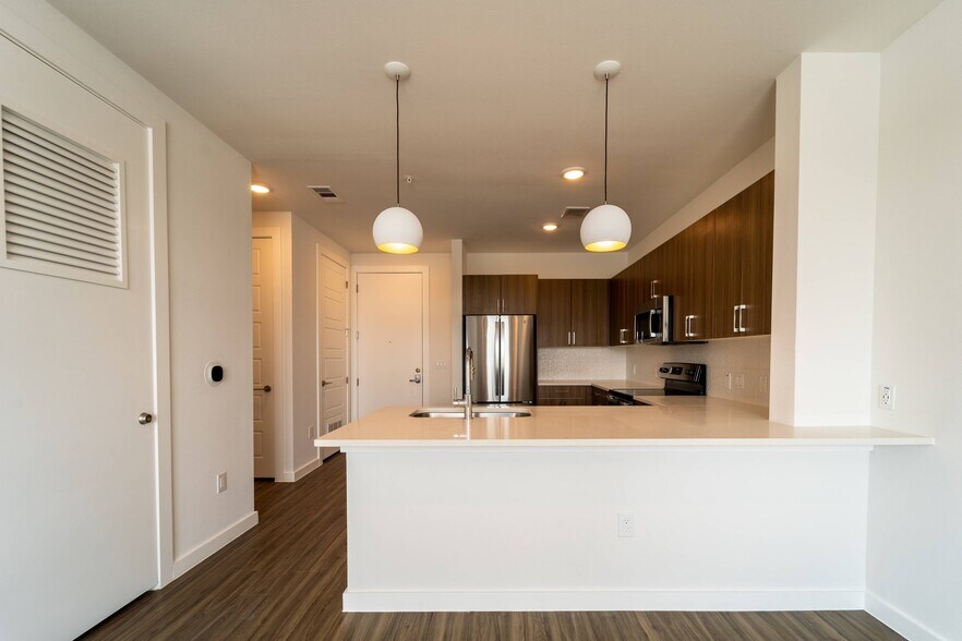 More Photos Of 2832 E Martin Luther King Jr Blvd, Austin Apartments For Lease