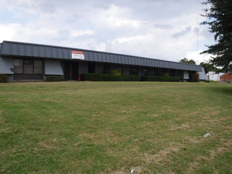 More Photos Of 4770 Cromwell Ave, Memphis Medical For Lease
