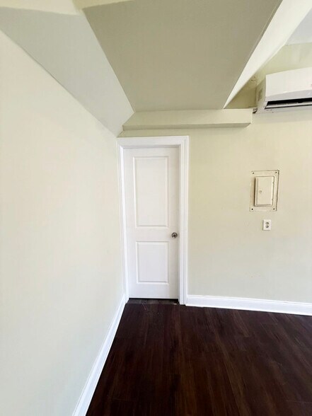 More Photos Of 1185 Elizabeth Ave, Elizabeth Storefront For Lease