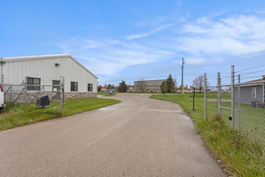 More Photos Of 7532 Clyde Park Ave SW, Byron Center Truck Terminal For Sale