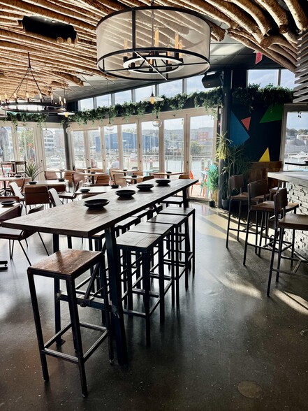 More Photos Of 15 Harbor Point Rd, Stamford Restaurant For Lease