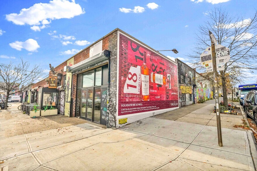 More Photos Of 282 Scholes St, Brooklyn Bar For Lease