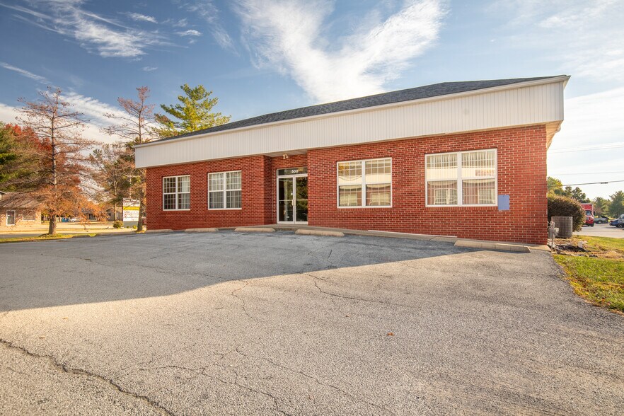 More Photos Of 500 Ohara Dr, Troy Office For Sale
